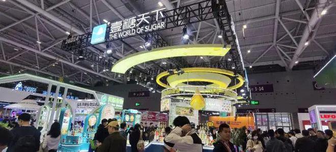 大展发掘饮品行业增长的方向和力量！凯时尊龙最新网站走进30万平超级(图13)